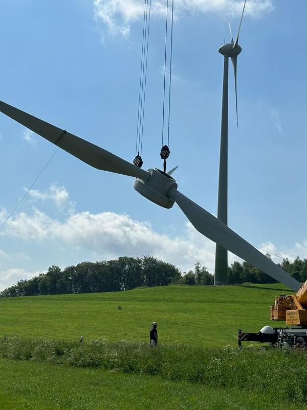 Marketing, Dismantling, and Transport of an Enercon E40